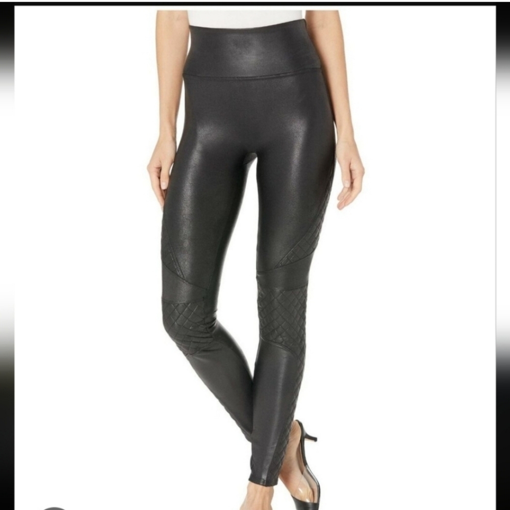 Spanx Quilted Moto Leggings Size medium